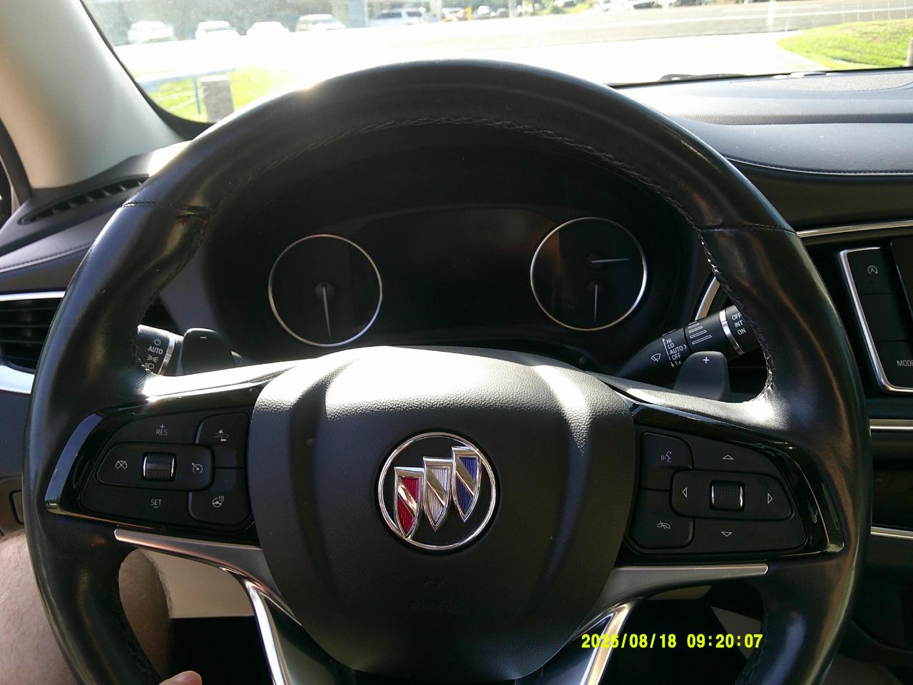 Buick Enclave FWD 4dr Avenir 2023