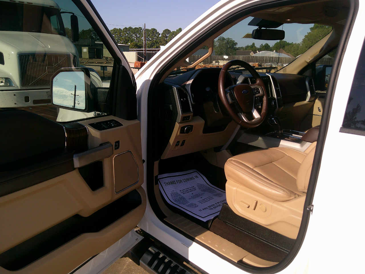 2020 Ford F-150 Lariat photo 4