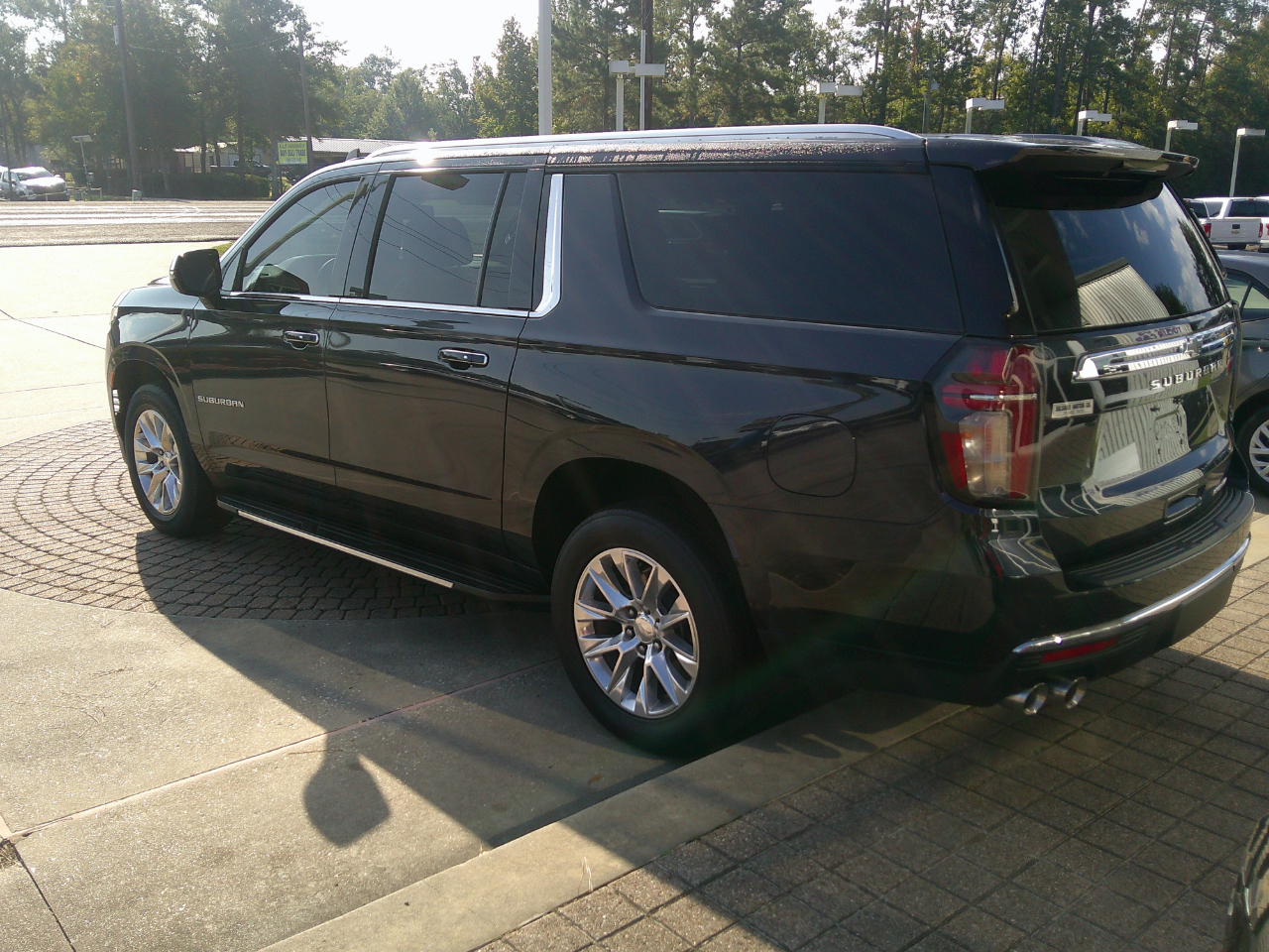 Chevrolet Suburban 4WD 4dr Premier 2023 Chevrolet Suburban 4WD 4dr Premier 2023