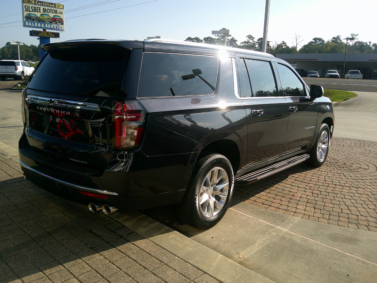 Chevrolet Suburban 4WD 4dr Premier 2023 Chevrolet Suburban 4WD 4dr Premier 2023