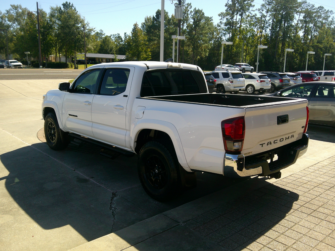 Toyota Tacoma 2WD SR5 Double Cab 5' Bed V6 AT (Natl) 2021 Toyota Tacoma 2WD SR5 Double Cab 5' Bed V6 AT (Natl) 2021