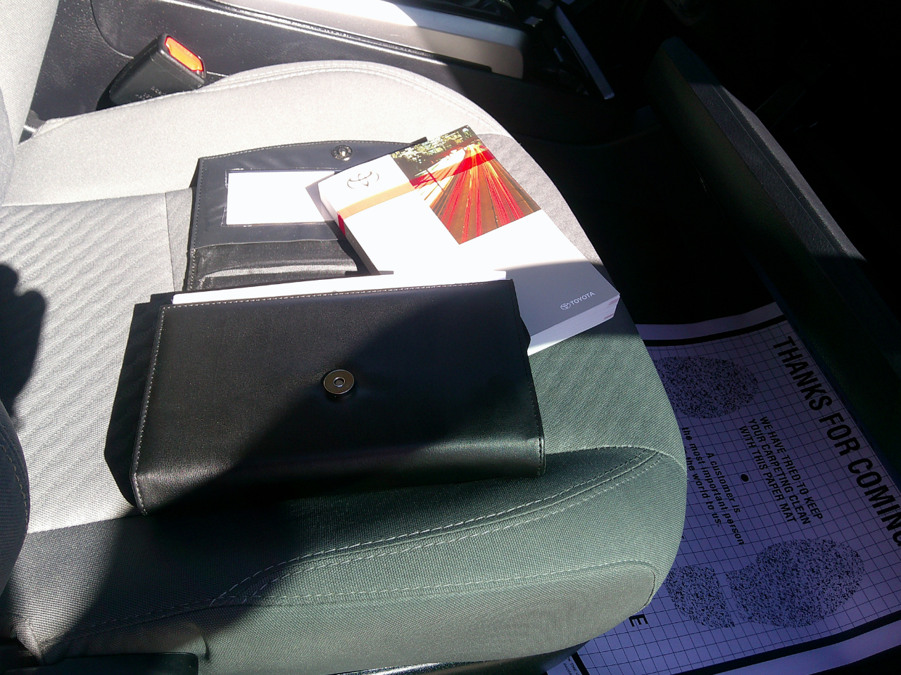 Toyota Tacoma 2WD SR5 Double Cab 5' Bed V6 AT (Natl) 2021 Toyota Tacoma 2WD SR5 Double Cab 5' Bed V6 AT (Natl) 2021