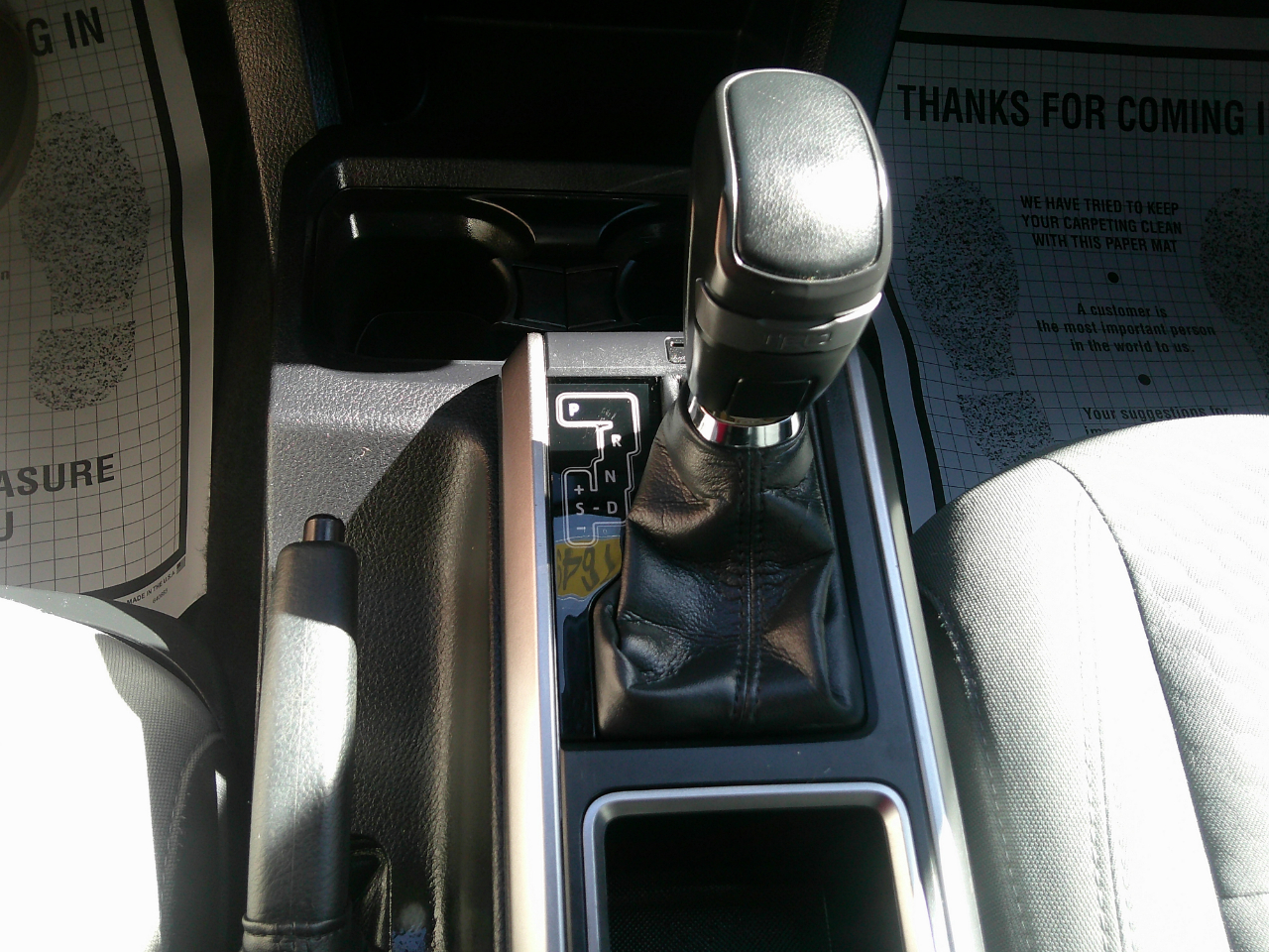 Toyota Tacoma 2WD SR5 Double Cab 5' Bed V6 AT (Natl) 2021 Toyota Tacoma 2WD SR5 Double Cab 5' Bed V6 AT (Natl) 2021