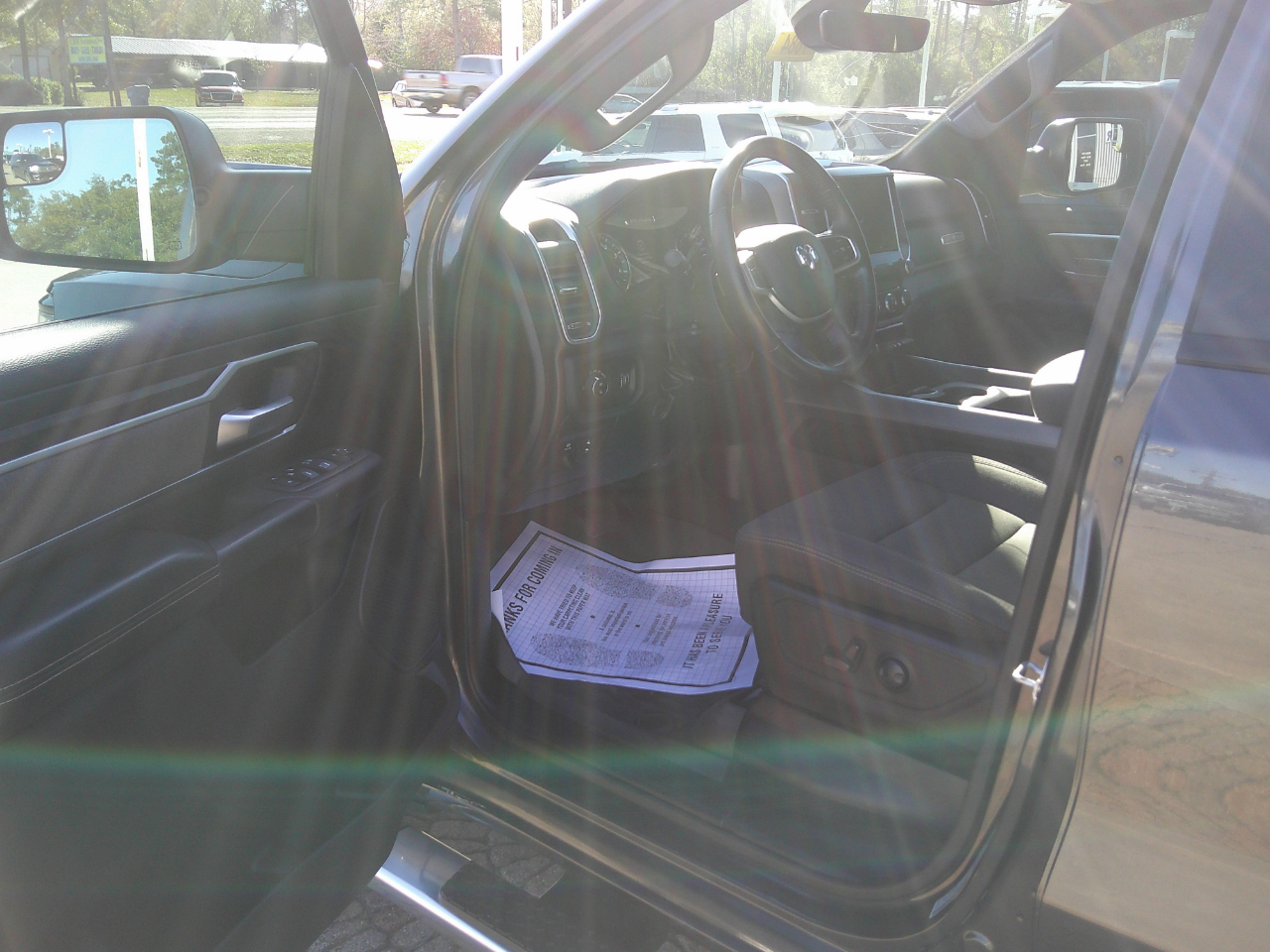 RAM 1500 Lone Star 4x2 Crew Cab 5'7" Box 2022