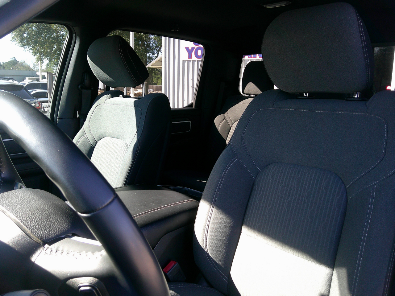 RAM 1500 Lone Star 4x2 Crew Cab 5'7" Box 2022