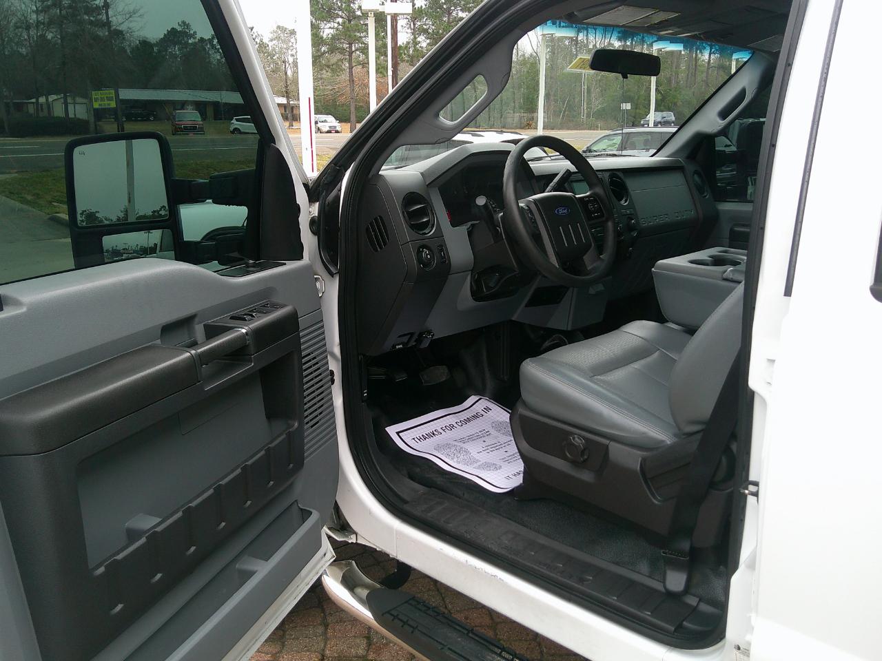 Ford Super Duty F-250 SRW XL 4WD Crew Cab 6.75' Box 2016