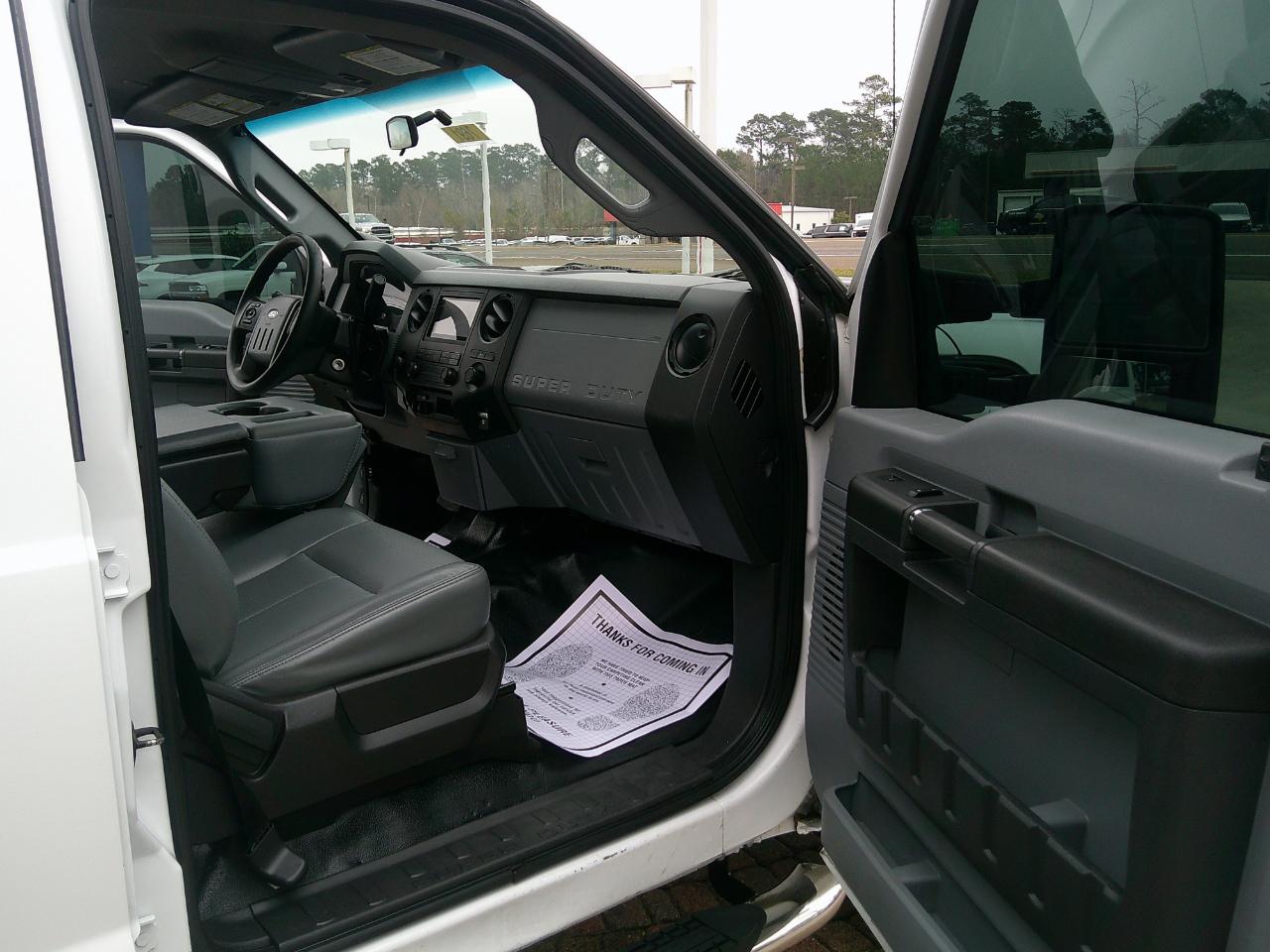 Ford Super Duty F-250 SRW XL 4WD Crew Cab 6.75' Box 2016