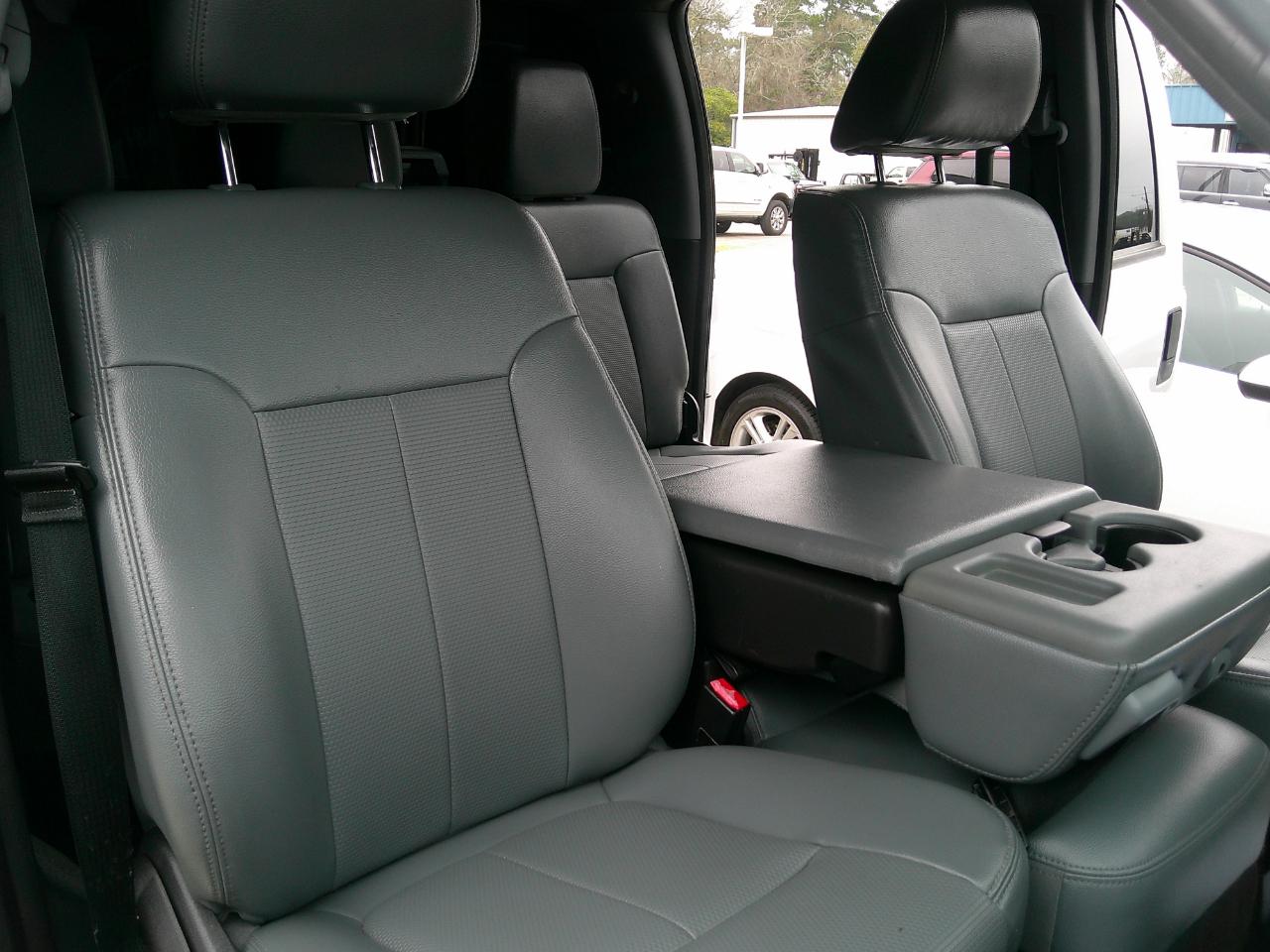 Ford Super Duty F-250 SRW XL 4WD Crew Cab 6.75' Box 2016