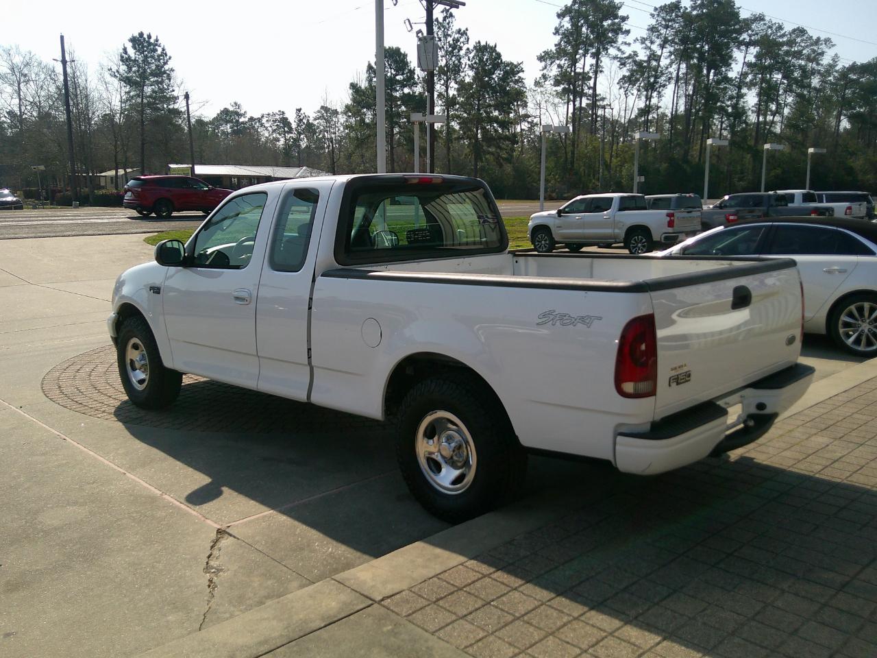Ford F-150 Supercab 139" XL 2002