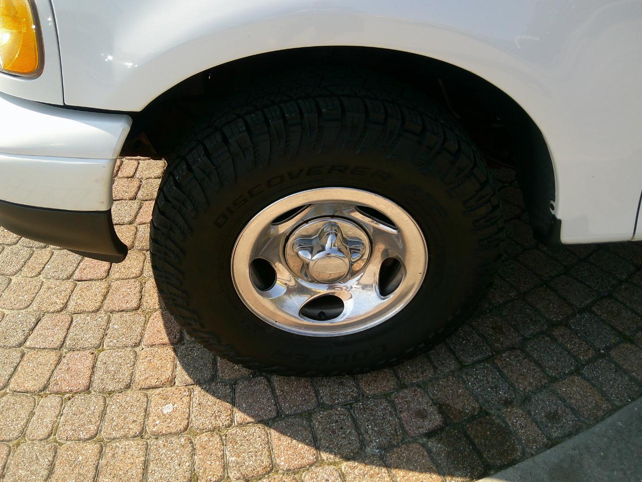 Ford F-150 Supercab 139" XL 2002