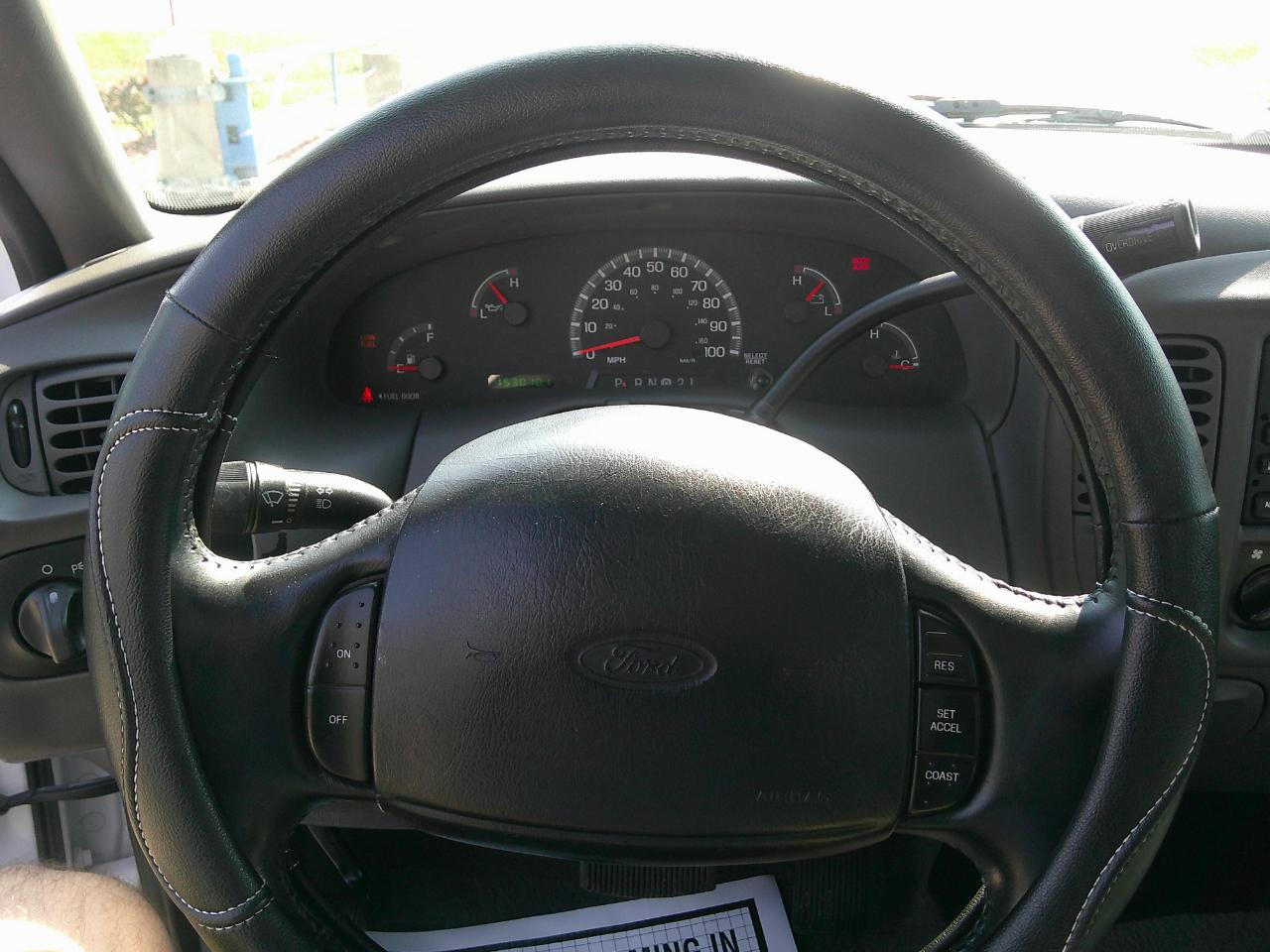 Ford F-150 Supercab 139" XL 2002