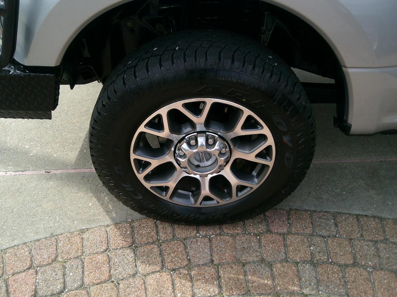 Ford Super Duty F-250 SRW Lariat 4WD Crew Cab 8' Box 2021