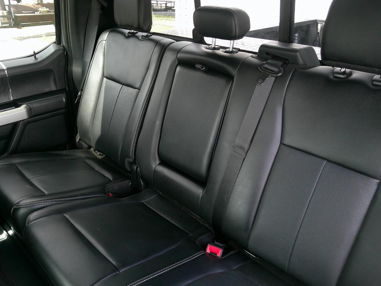 Ford Super Duty F-250 SRW Lariat 4WD Crew Cab 8' Box 2021