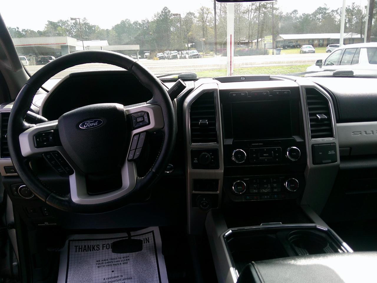 Ford Super Duty F-250 SRW Lariat 4WD Crew Cab 8' Box 2021