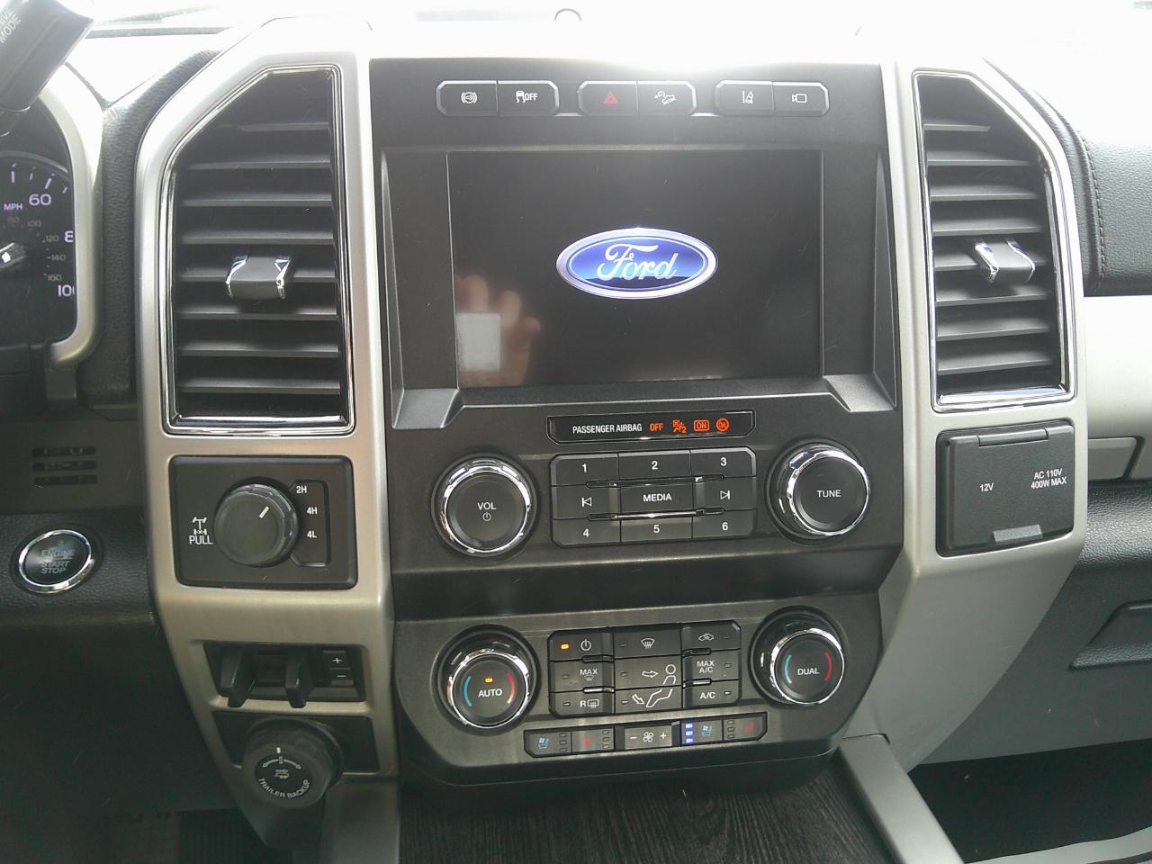 Ford Super Duty F-250 SRW Lariat 4WD Crew Cab 8' Box 2021