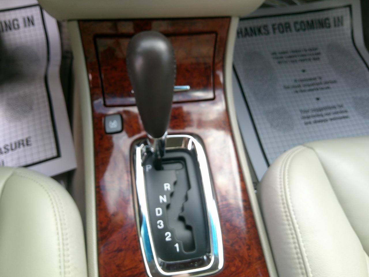 Cadillac DTS 4dr Sdn V8 2007