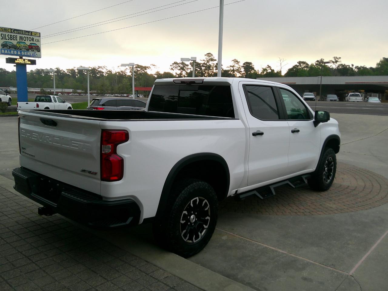 Chevrolet Silverado 1500 4WD Crew Cab 147" ZR2 2022