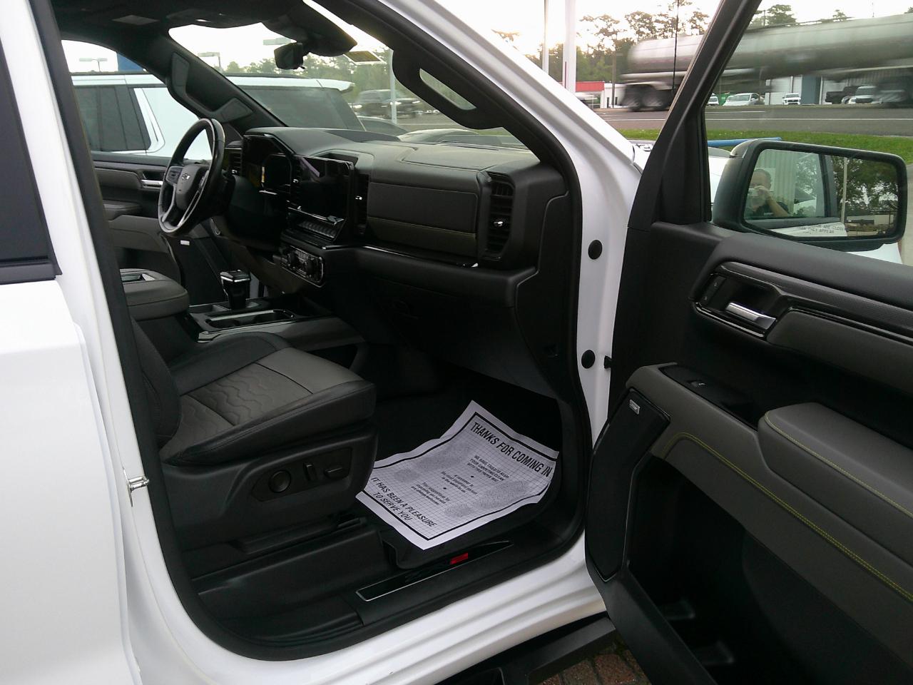 Chevrolet Silverado 1500 4WD Crew Cab 147" ZR2 2022