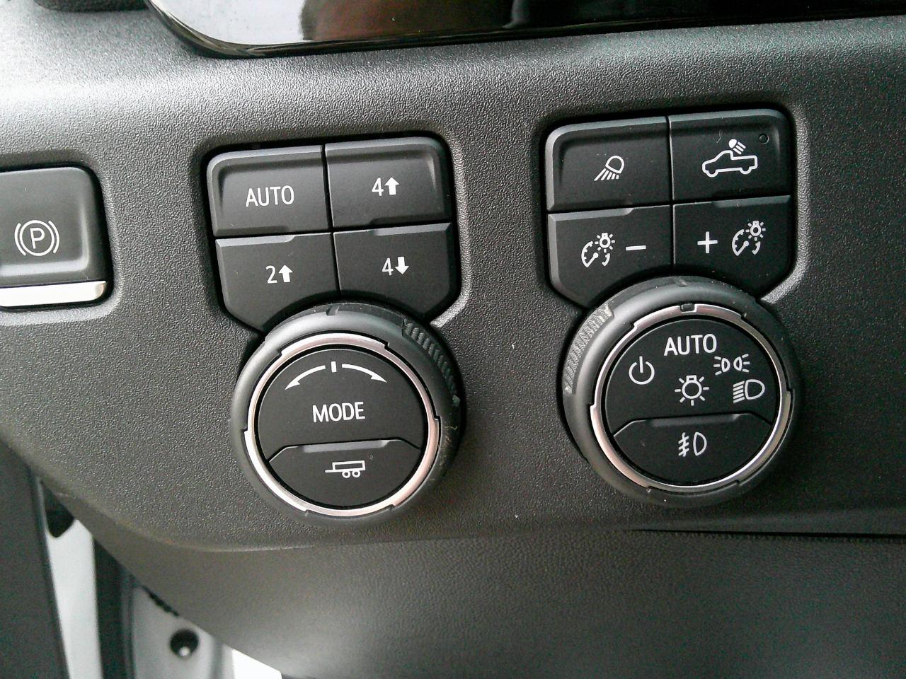 Chevrolet Silverado 1500 4WD Crew Cab 147" ZR2 2022