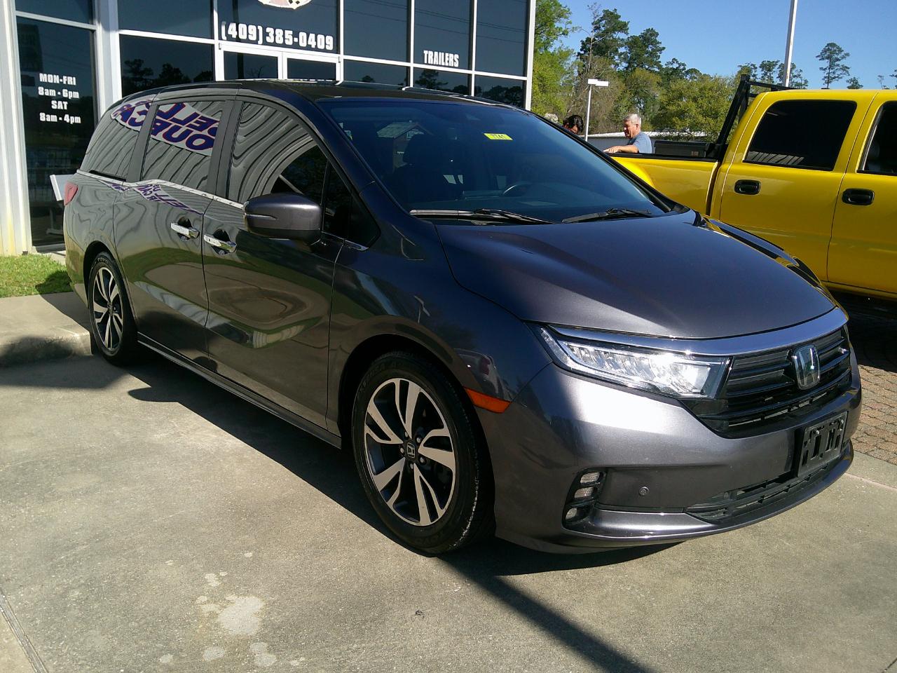 Honda Odyssey Touring Auto 2023