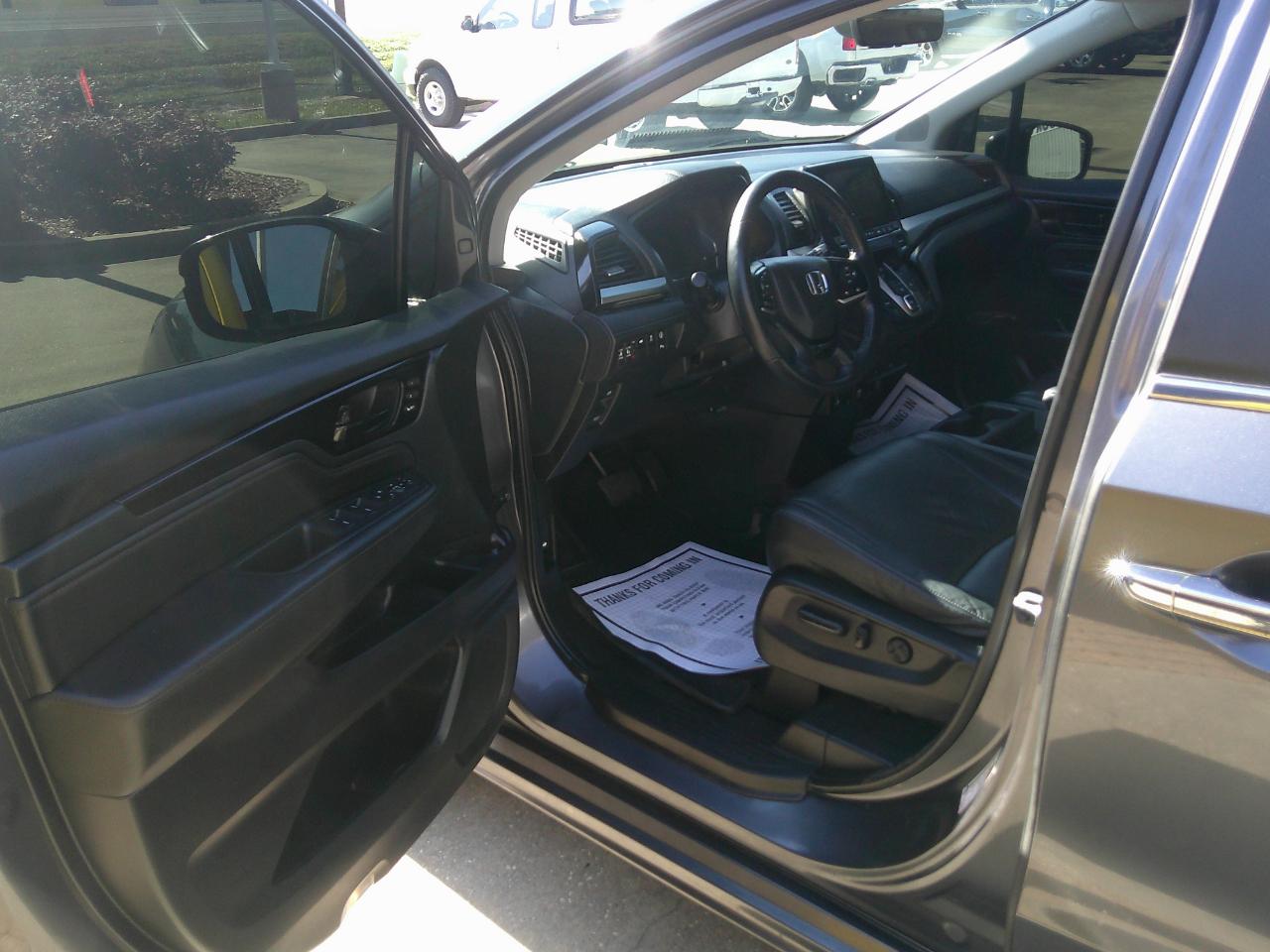 Honda Odyssey Touring Auto 2023