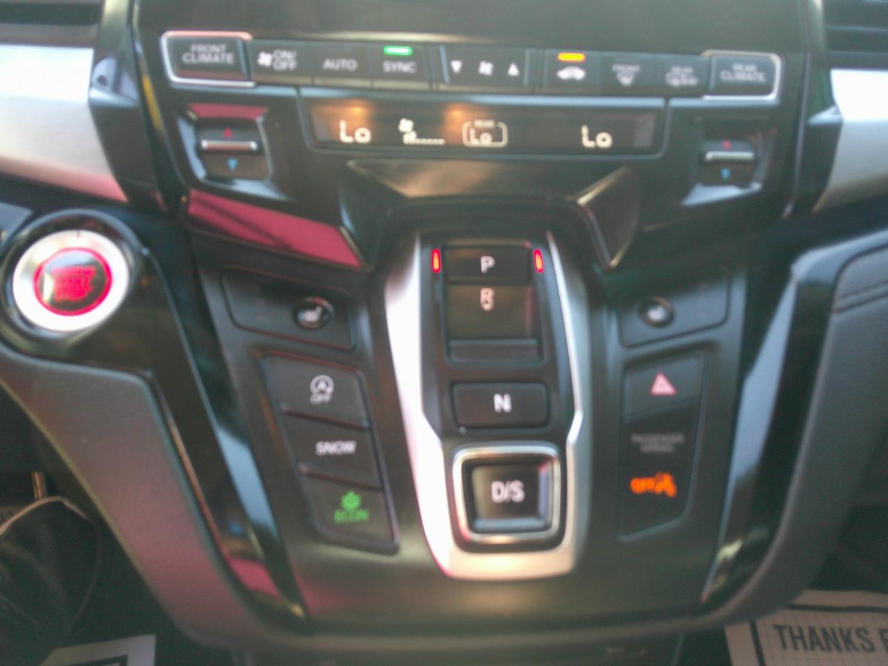 Honda Odyssey Touring Auto 2023