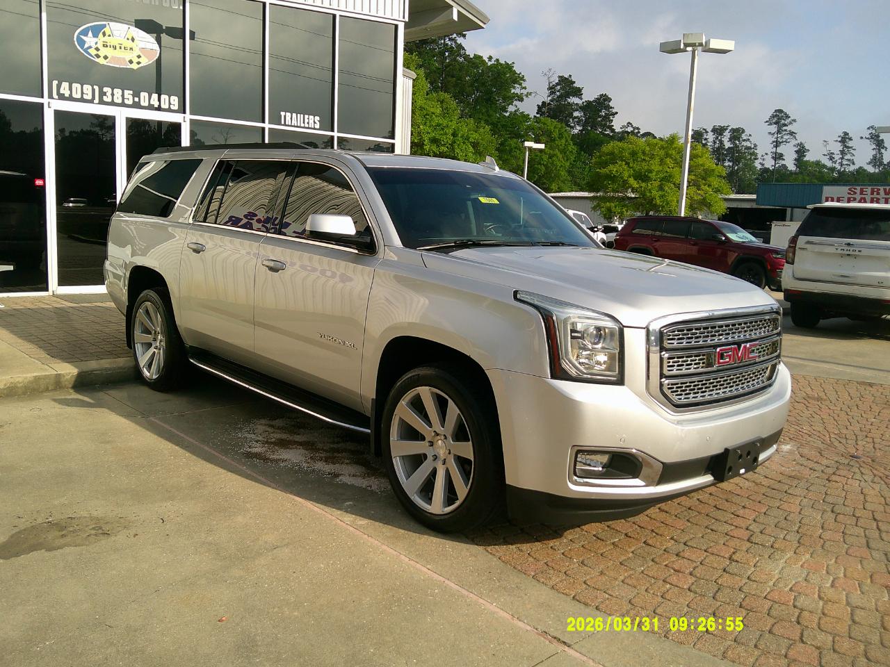 GMC Yukon XL 4WD 4dr SLT 2017