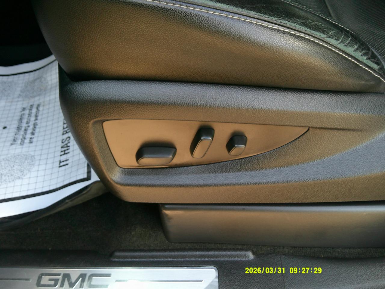 GMC Yukon XL 4WD 4dr SLT 2017