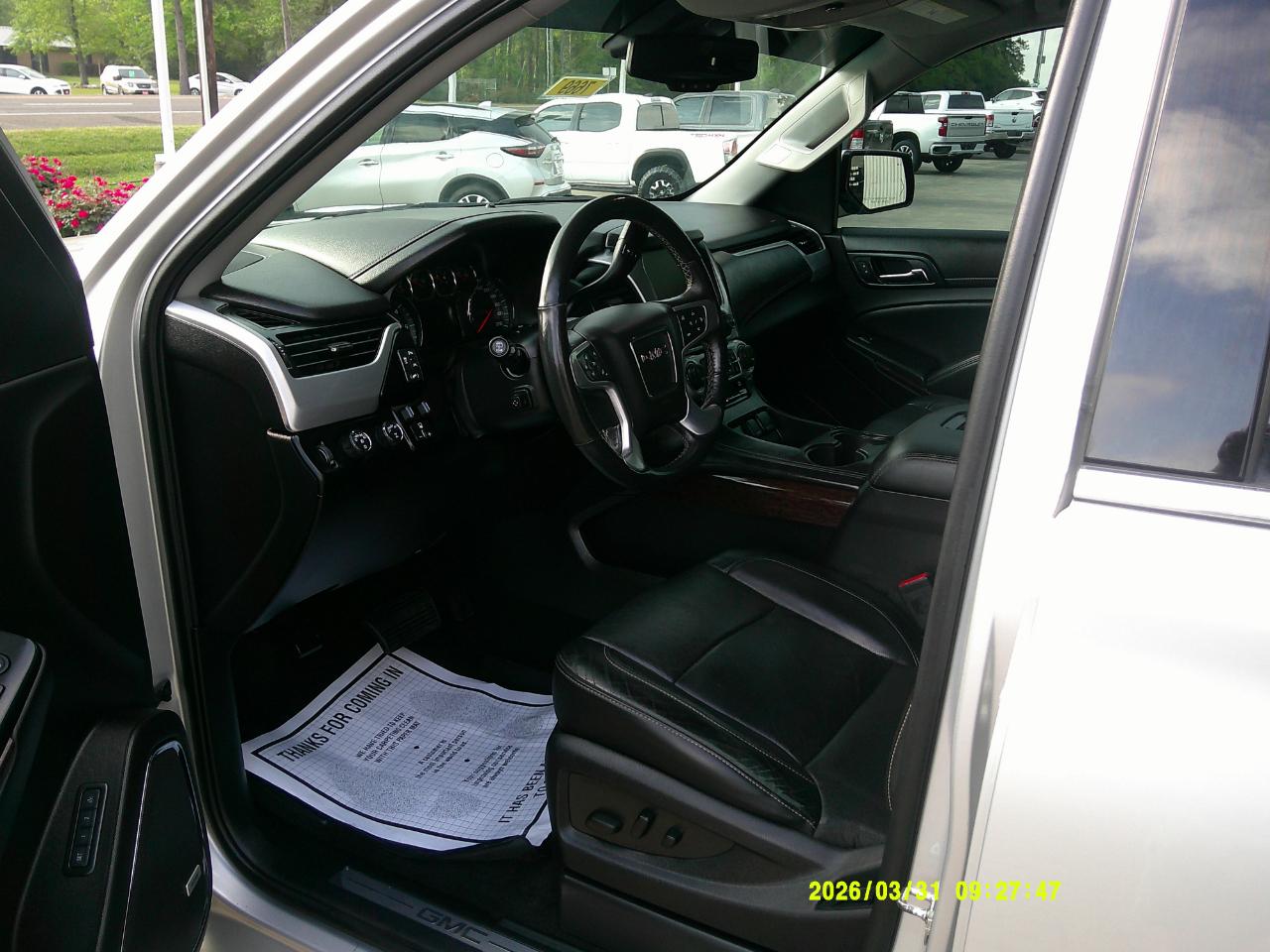 GMC Yukon XL 4WD 4dr SLT 2017