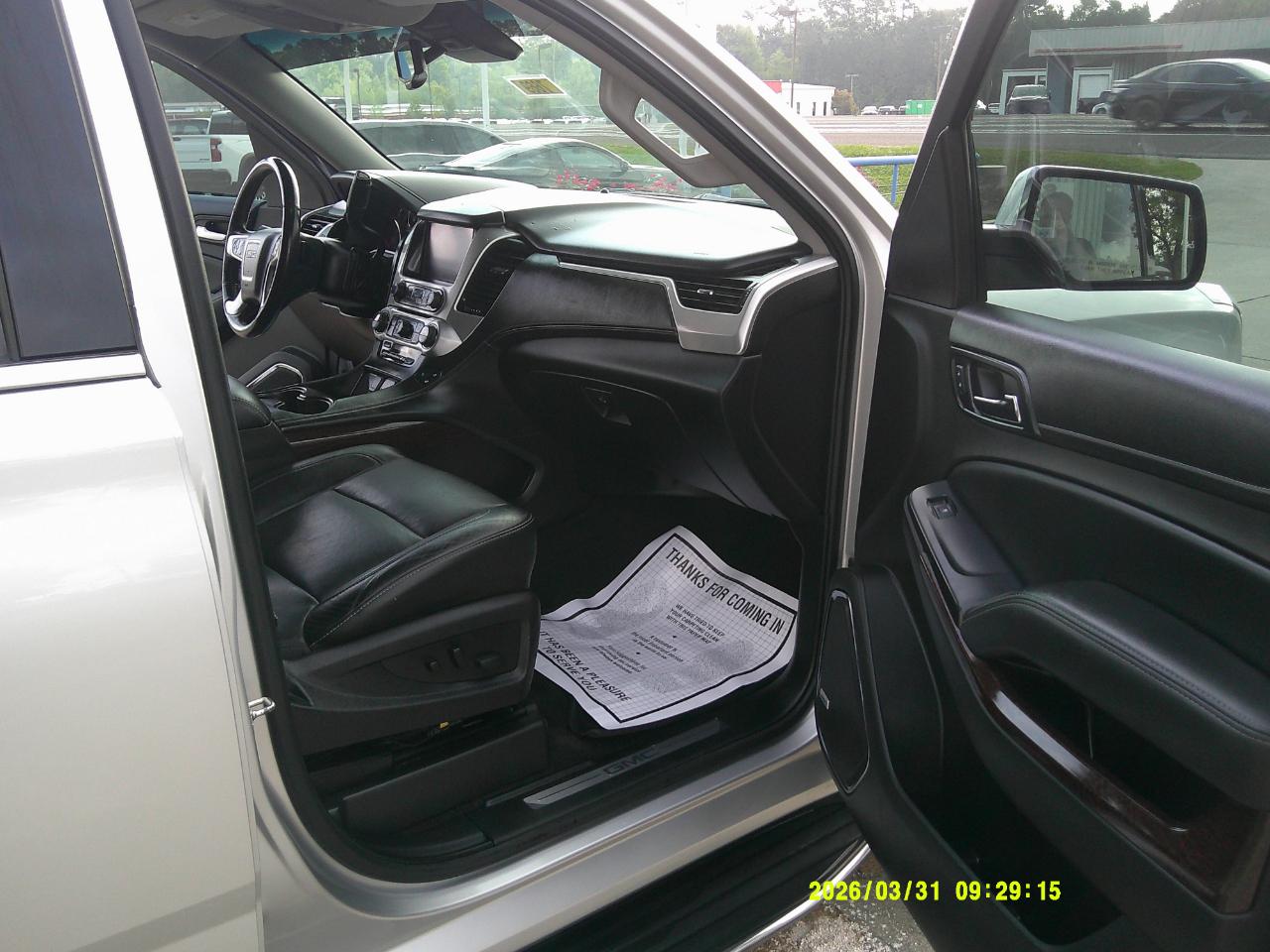 GMC Yukon XL 4WD 4dr SLT 2017