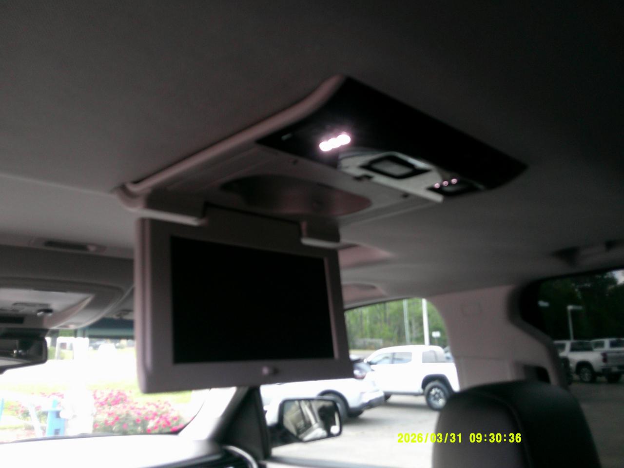 GMC Yukon XL 4WD 4dr SLT 2017