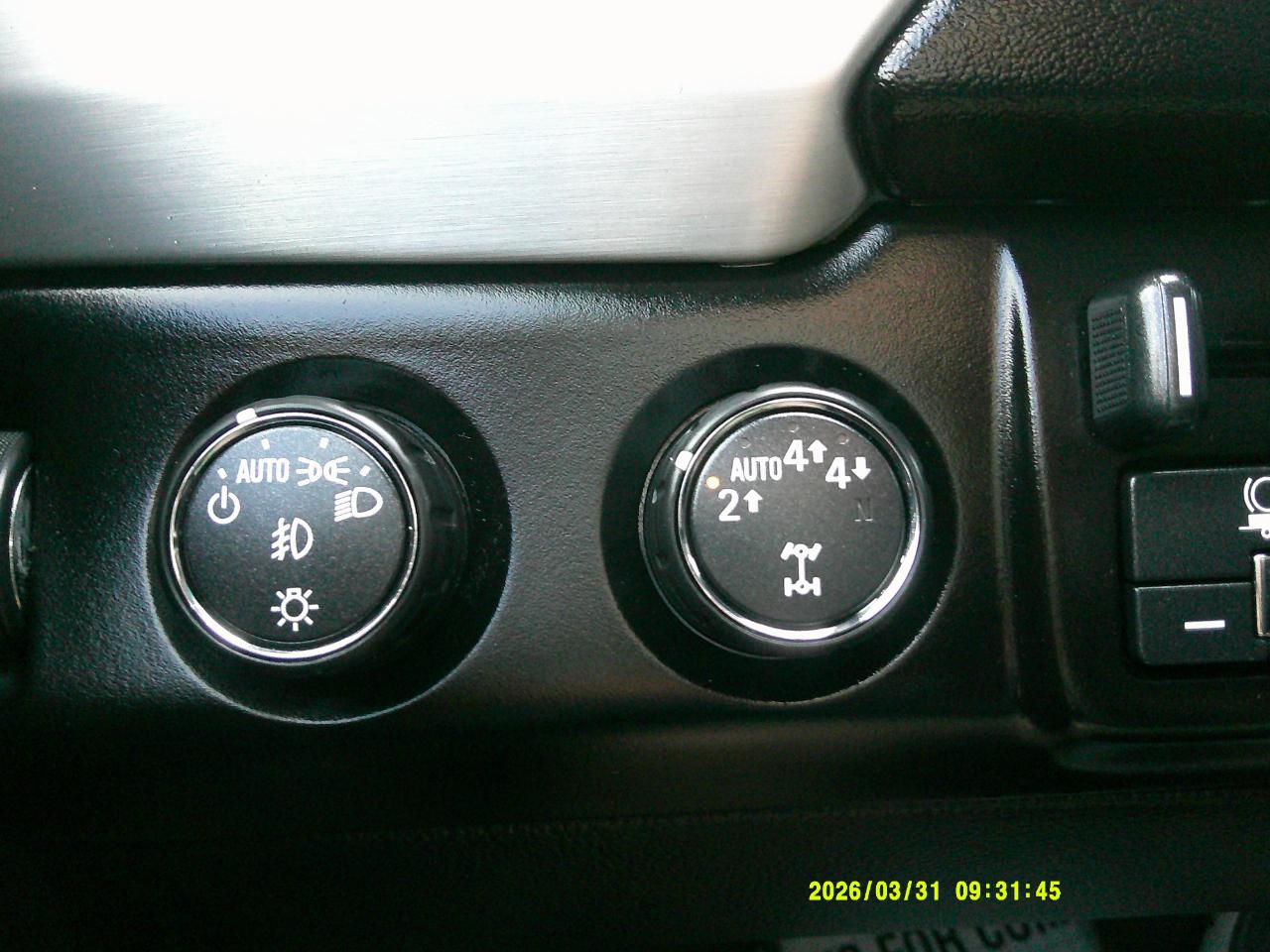 GMC Yukon XL 4WD 4dr SLT 2017