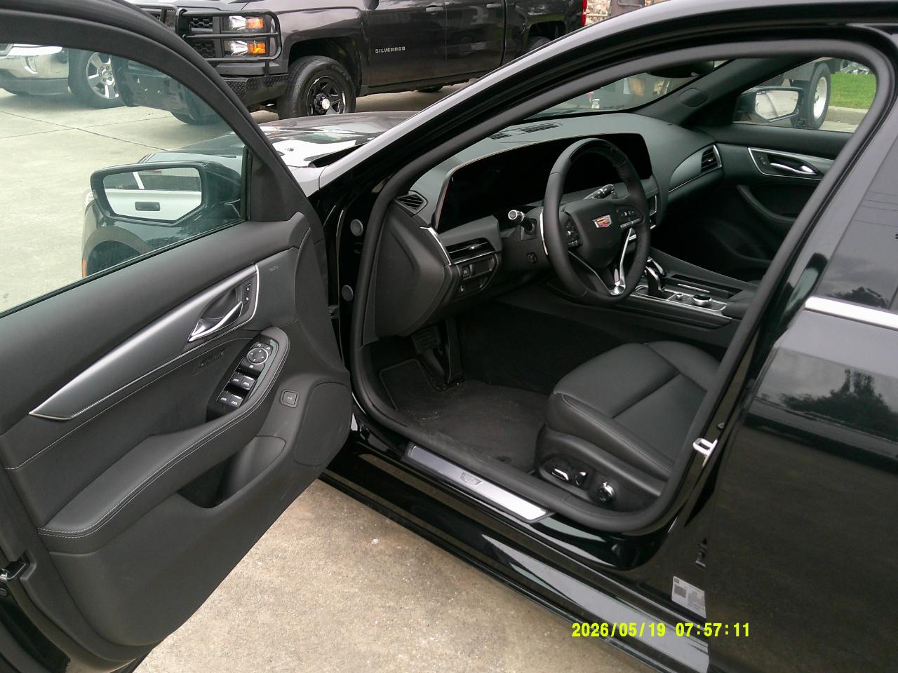 Cadillac CT5 4dr Sdn Premium Luxury 2025