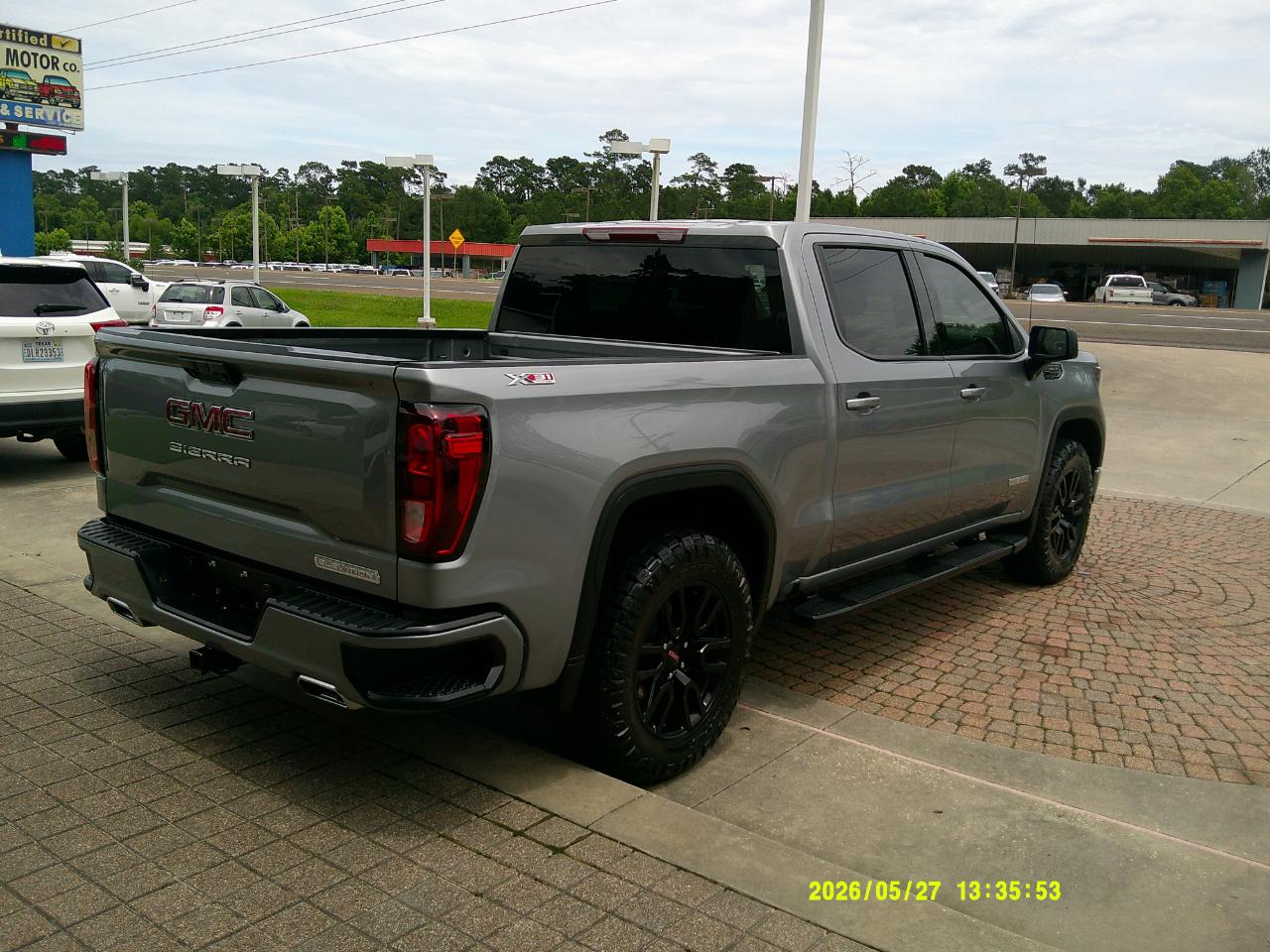 GMC Sierra 1500 4WD Crew Cab 147" Elevation w/3SB 2025