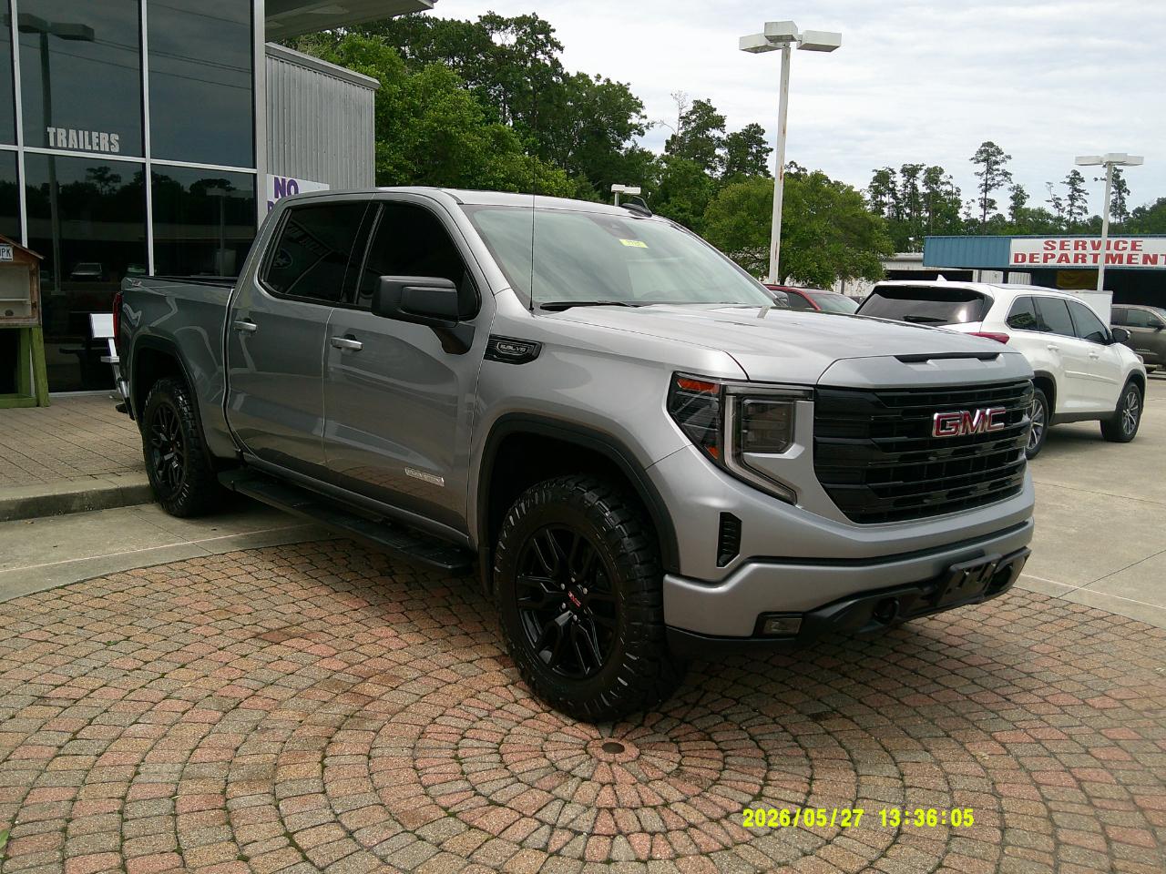 GMC Sierra 1500 4WD Crew Cab 147" Elevation w/3SB 2025