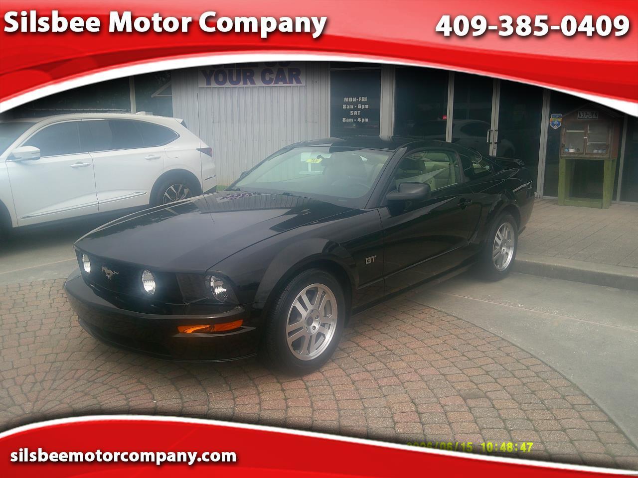 Ford Mustang 2dr Cpe GT Deluxe 2006