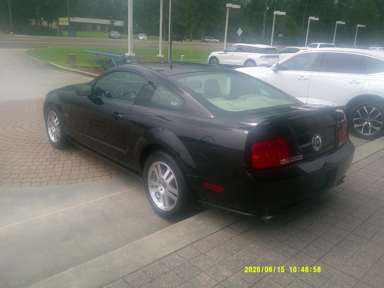 Ford Mustang 2dr Cpe GT Deluxe 2006