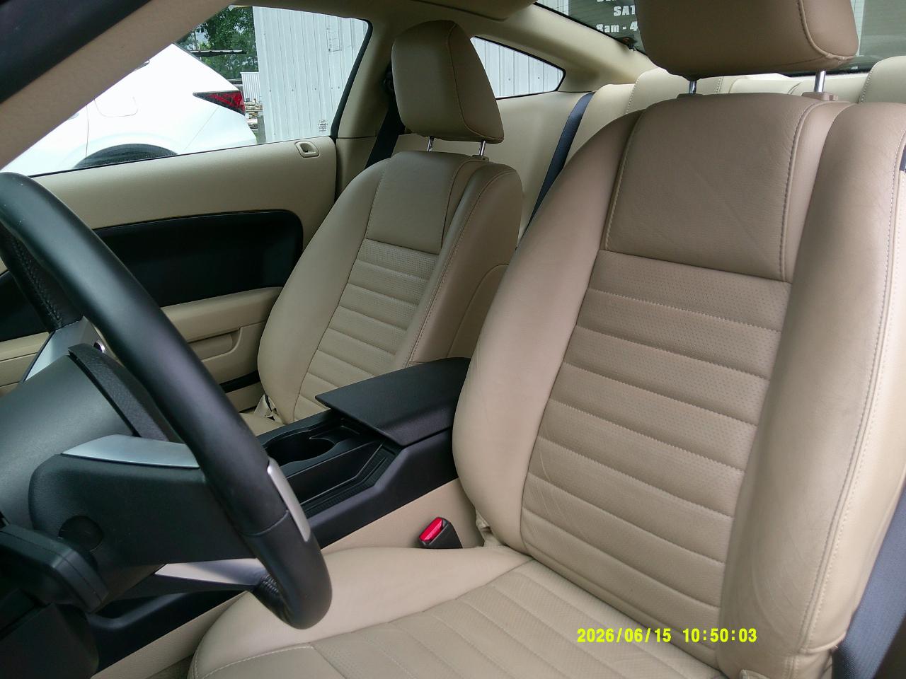 Ford Mustang 2dr Cpe GT Deluxe 2006