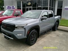 2024 Nissan Frontier 