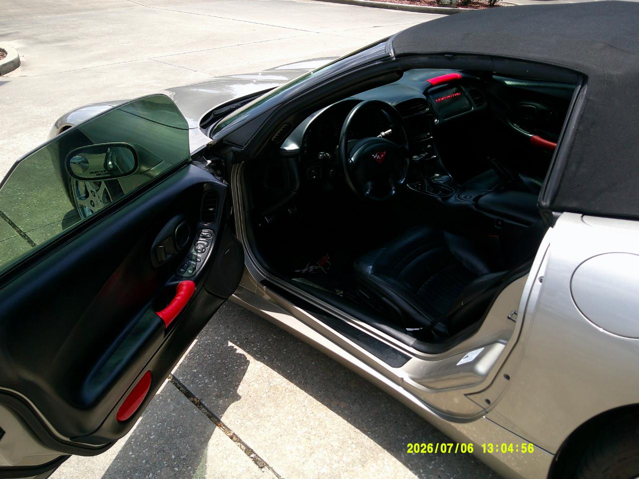 Chevrolet Corvette 2dr Convertible 2001