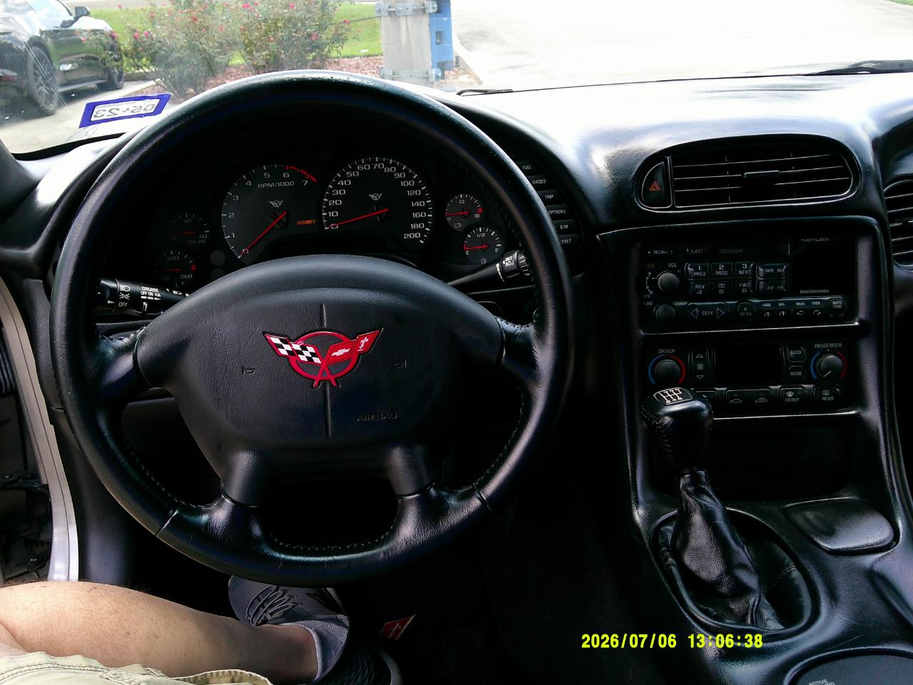 Chevrolet Corvette 2dr Convertible 2001