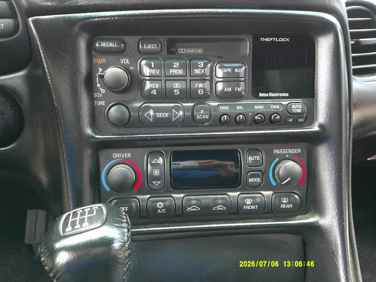 Chevrolet Corvette 2dr Convertible 2001