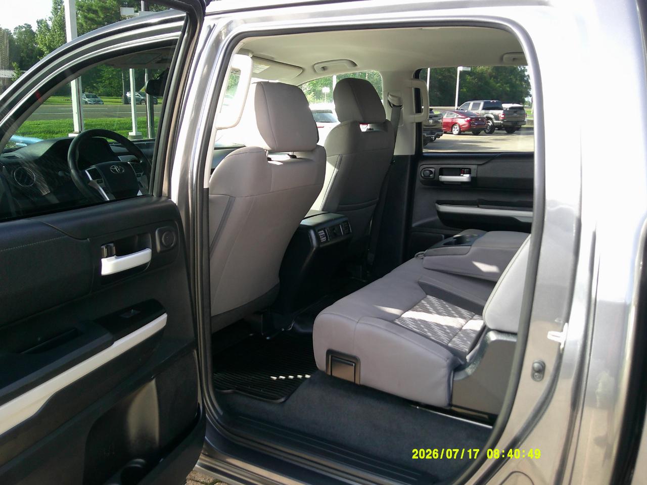 Toyota Tundra 4WD SR5 CrewMax 5.5' Bed 5.7L (Natl) 2019