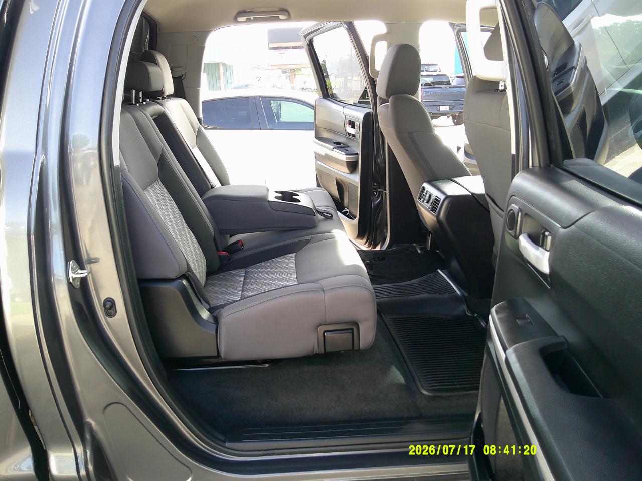 Toyota Tundra 4WD SR5 CrewMax 5.5' Bed 5.7L (Natl) 2019