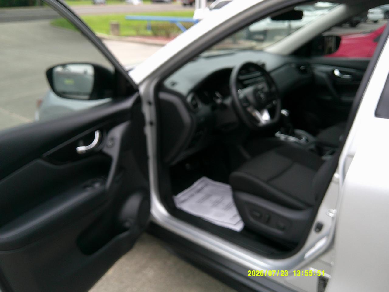 Nissan Rogue FWD SV 2020