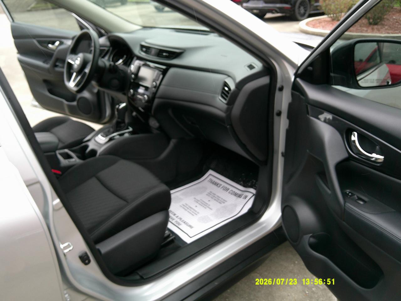 Nissan Rogue FWD SV 2020