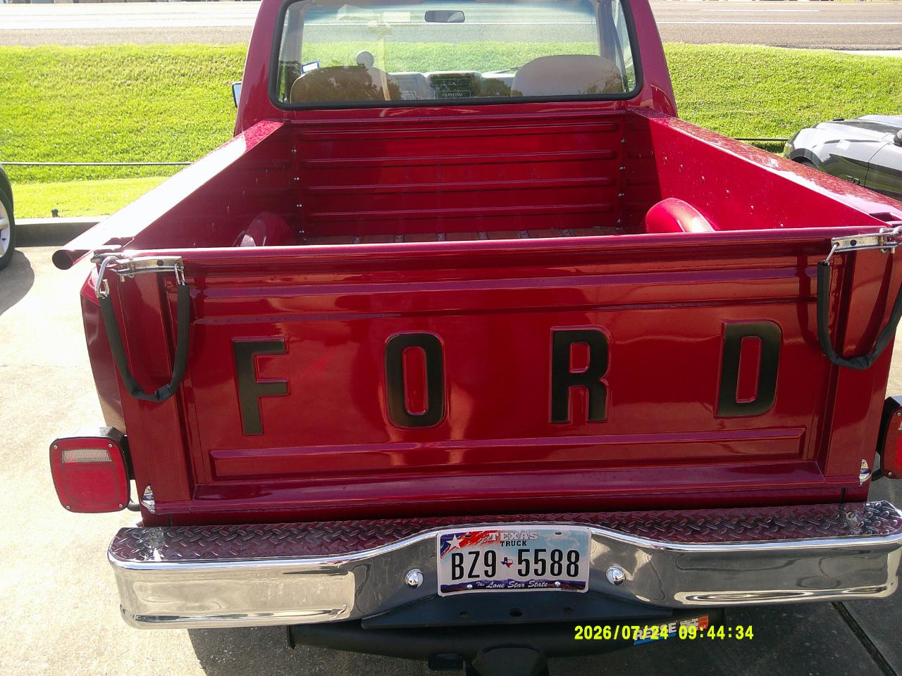 Ford F-Series Pickup 2WD F-100 Reg Cab 1981