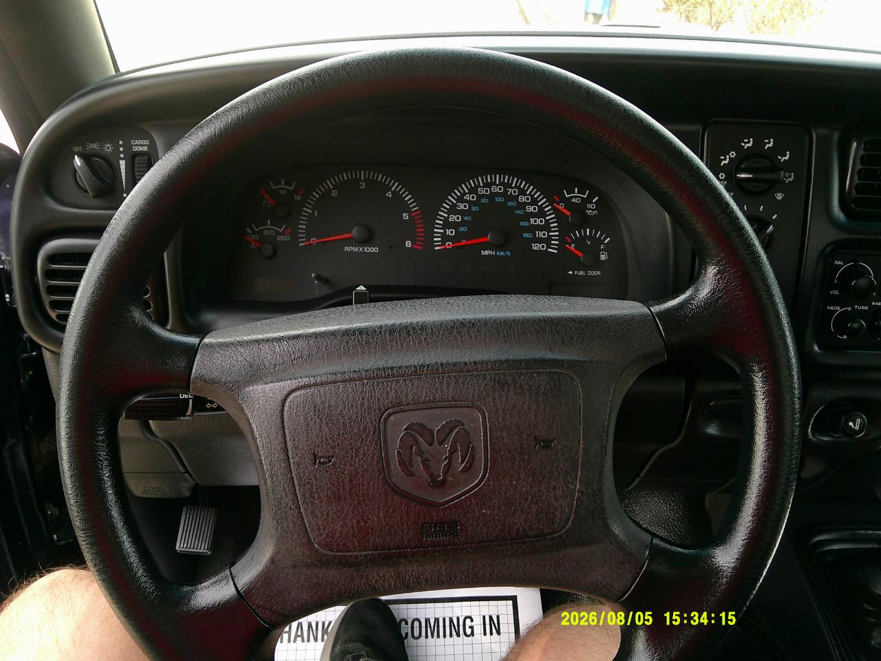Dodge Ram 1500 2dr Reg Cab 119" WB Work Special 2001