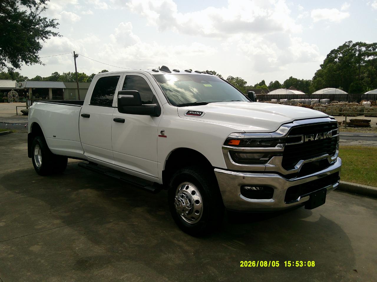 RAM 3500 Tradesman 4x4 Crew Cab 8' Box 2025