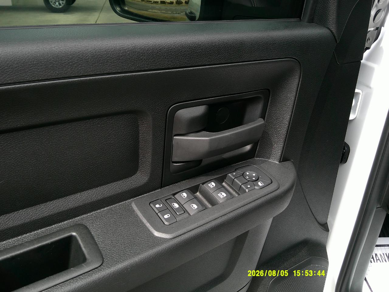 RAM 3500 Tradesman 4x4 Crew Cab 8' Box 2025